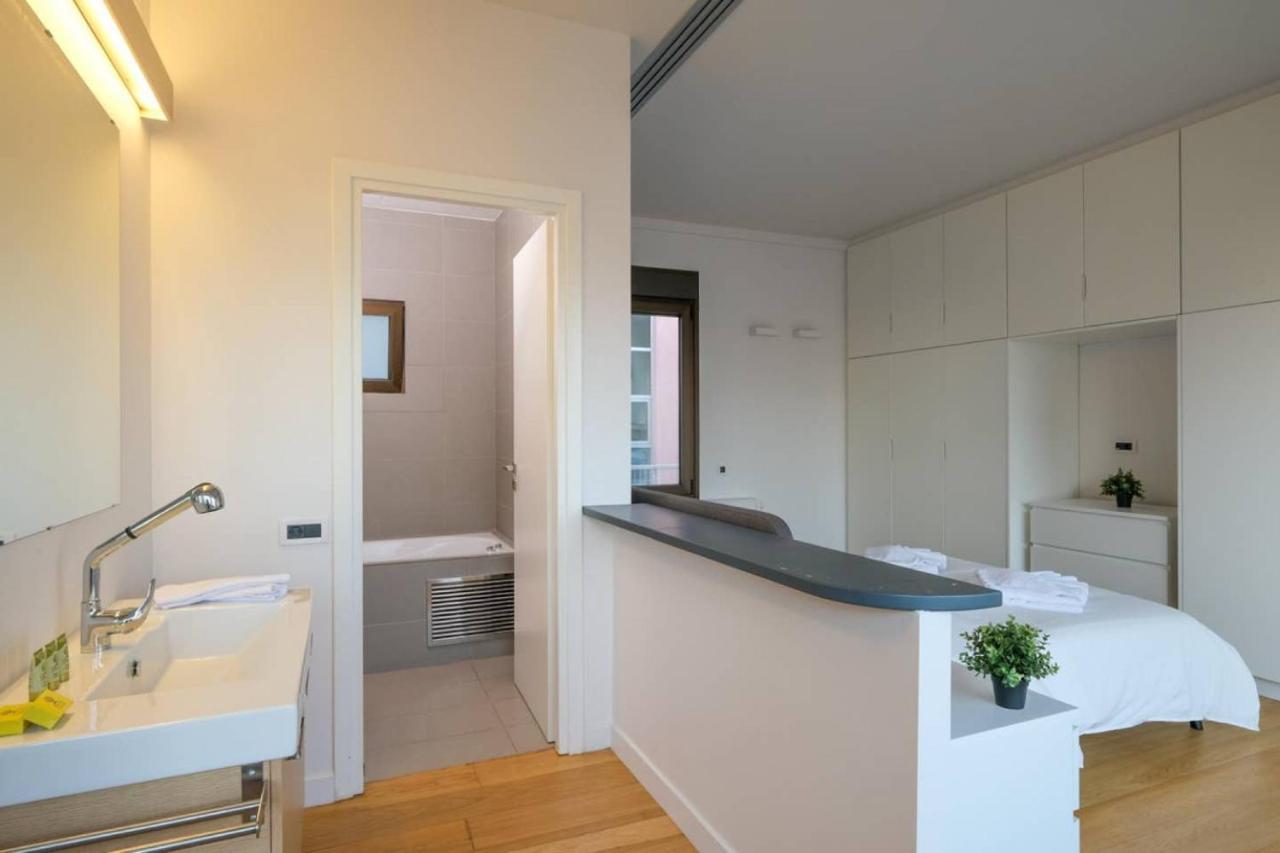 Ferienwohnung Urban Luxury homm Apt. in Deinokratous Str. Athen Exterior foto