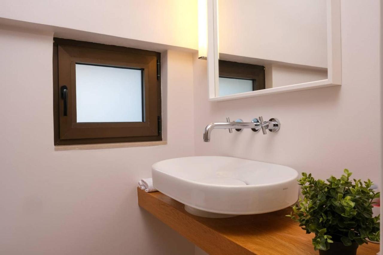 Ferienwohnung Urban Luxury homm Apt. in Deinokratous Str. Athen Exterior foto